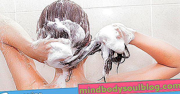 5 conseils pour hydrater les cheveux secs