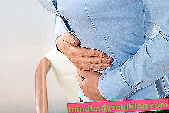 Mucus dans l'urine: 8 causes principales et que faire
