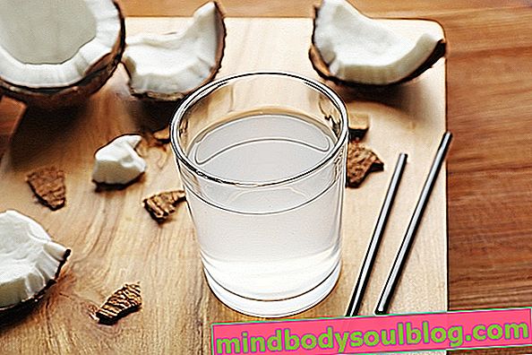 10 kebaikan kesihatan air kelapa