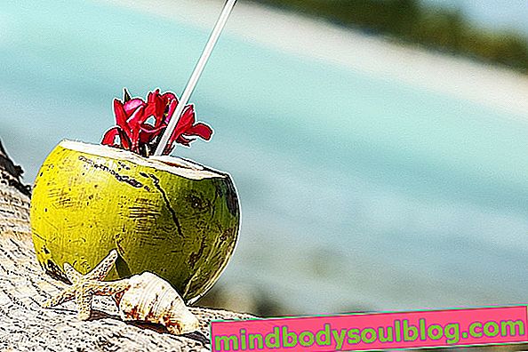 10 bienfaits pour la santé de l'eau de coco