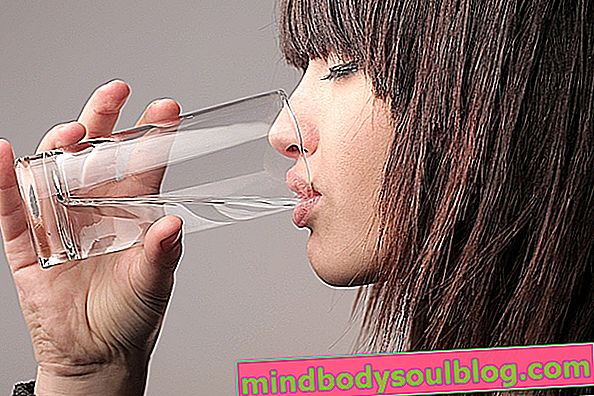 היתרונות של שתיית מים