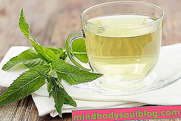 Avantages du thé à la menthe (et 7 délicieuses recettes)
